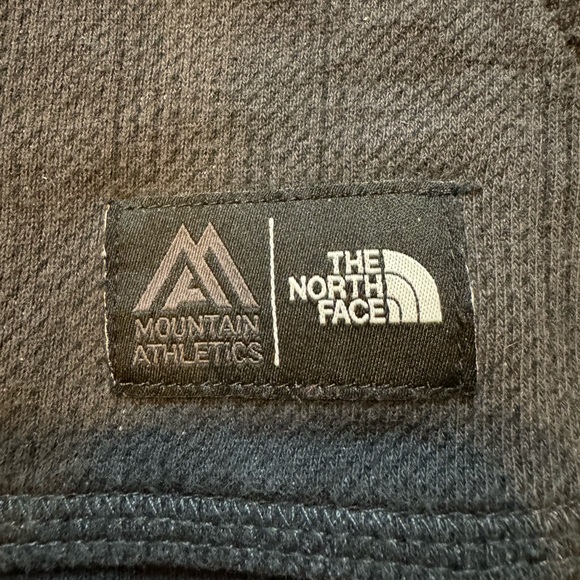 The North Face Mountain Athletics FlashDry Hoodie Men’s S Gray Zip Up Marines - Picture 2 of 10